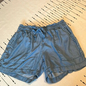 B. Young BYHARIMO 100% Lyocell Shorts  from Denmark. Size EU 40